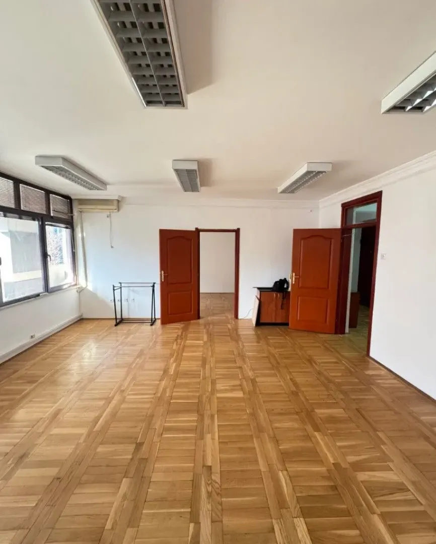 Rent, office space, 92m², Preko Morače, Podgorica