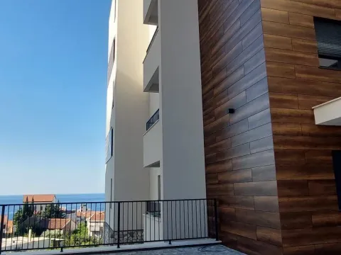 Sale, one bedroom apartment, 42m², Bečići, Budva - image 17
