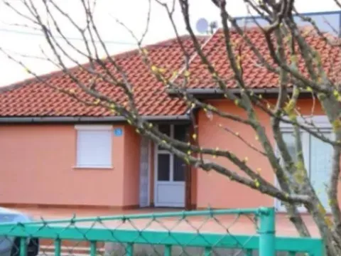 Prodaja, kuća, 77m², Zlatica, Podgorica - image 7