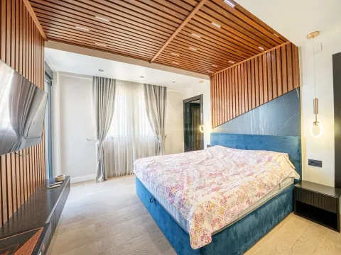 Rent, three bedroom apartment, 120m², Pod Kuk, Tivat - image 10
