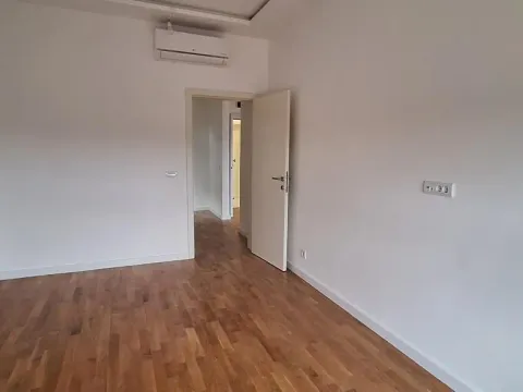 Sale, one bedroom apartment, 51m², Bar, Crna Gora - image 7