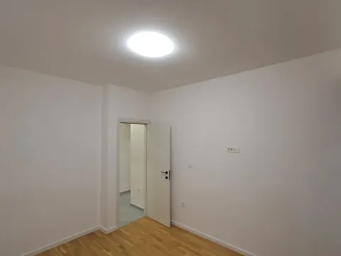 Rent, two bedroom apartment, 66m², Stari Aerodrom, Podgorica - image 12