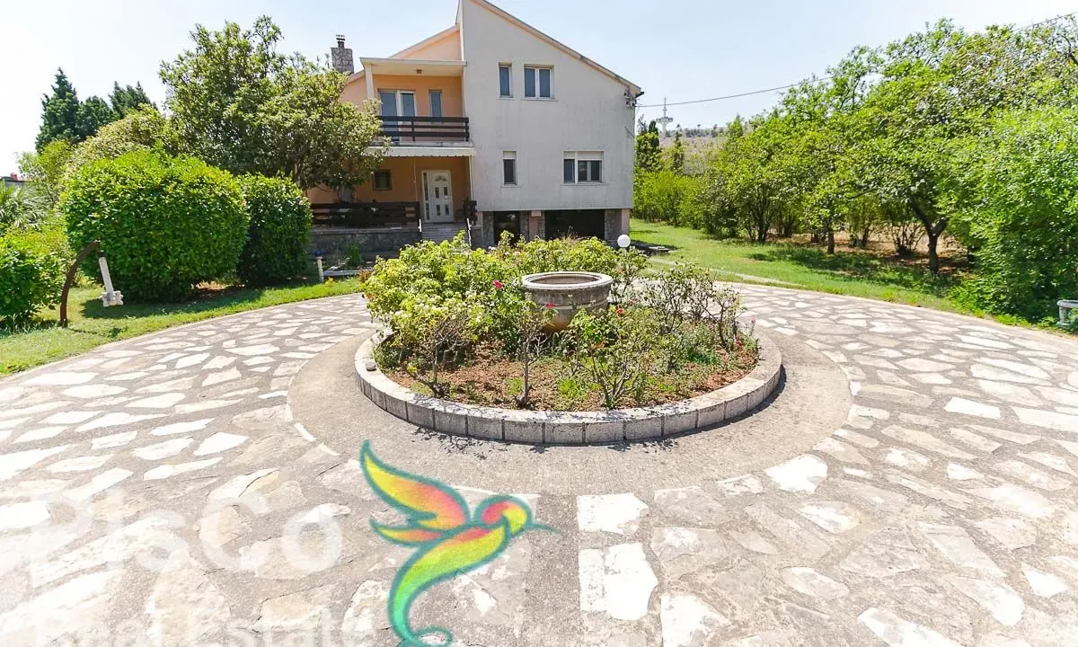 Izdavanje, kuća, 150m², Zabjelo, Podgorica