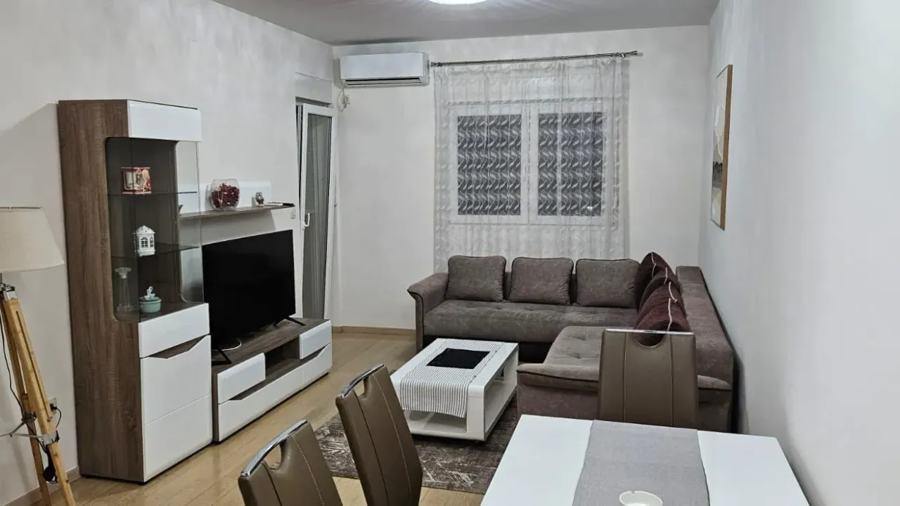 Izdavanje, jednosoban stan, 47m², City Kvart, Podgorica