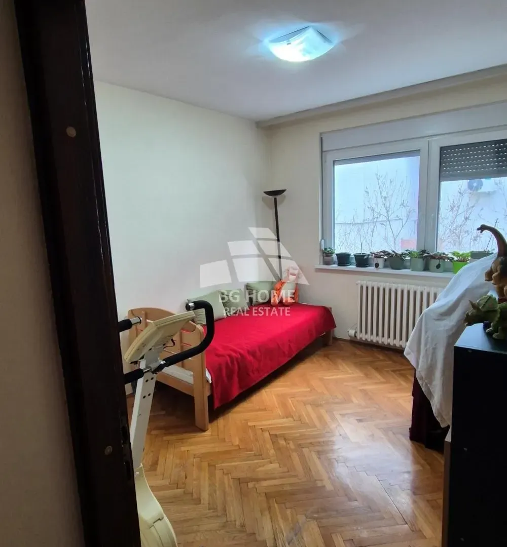 Prodaja, četvorosoban stan, 87m², Karaburma, Palilula Sve Podlokacije