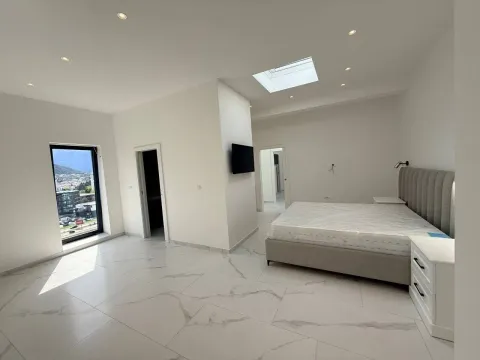 Sale, three bedroom apartment, 196m², Centar, Bar - image 7