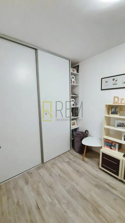 Prodaja, dvosoban stan, 72m², Lepa Kata, Podgorica