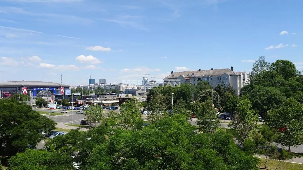 Prodaja, trosoban stan, 93m², Novi Beograd Blok 28, Novi Beograd Sve Podlokacije