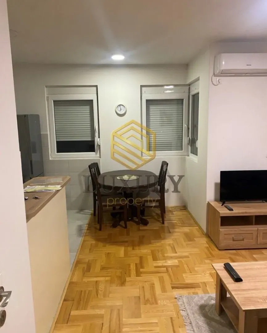 Rent, two bedroom apartment, 56m², Stari Aerodrom, Podgorica