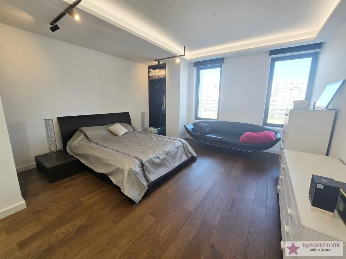 Prodaja, trosoban stan, 99m², Novi Beograd Sve Podlokacije, Beograd