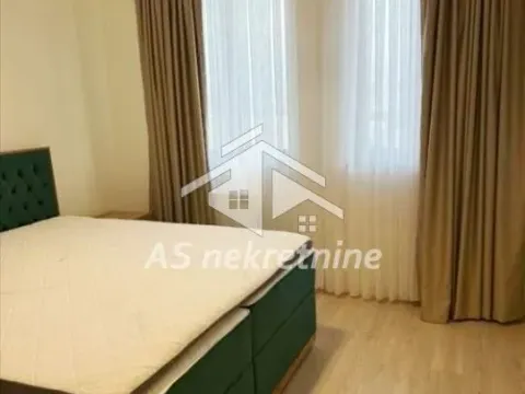 Izdavanje, četvorosoban stan, 110m², Savski Venac, Beograd - image 10