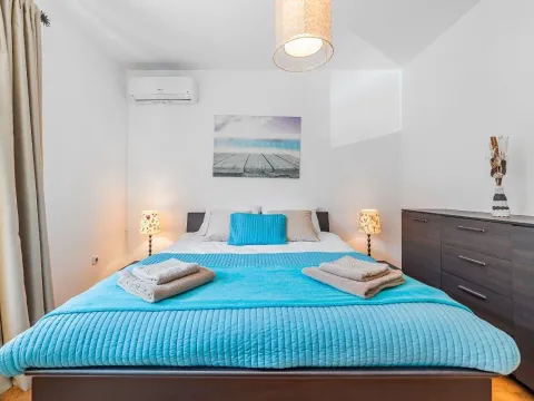 Prodaja, jednosoban stan, 43m², Prčanj, Kotor - image 13