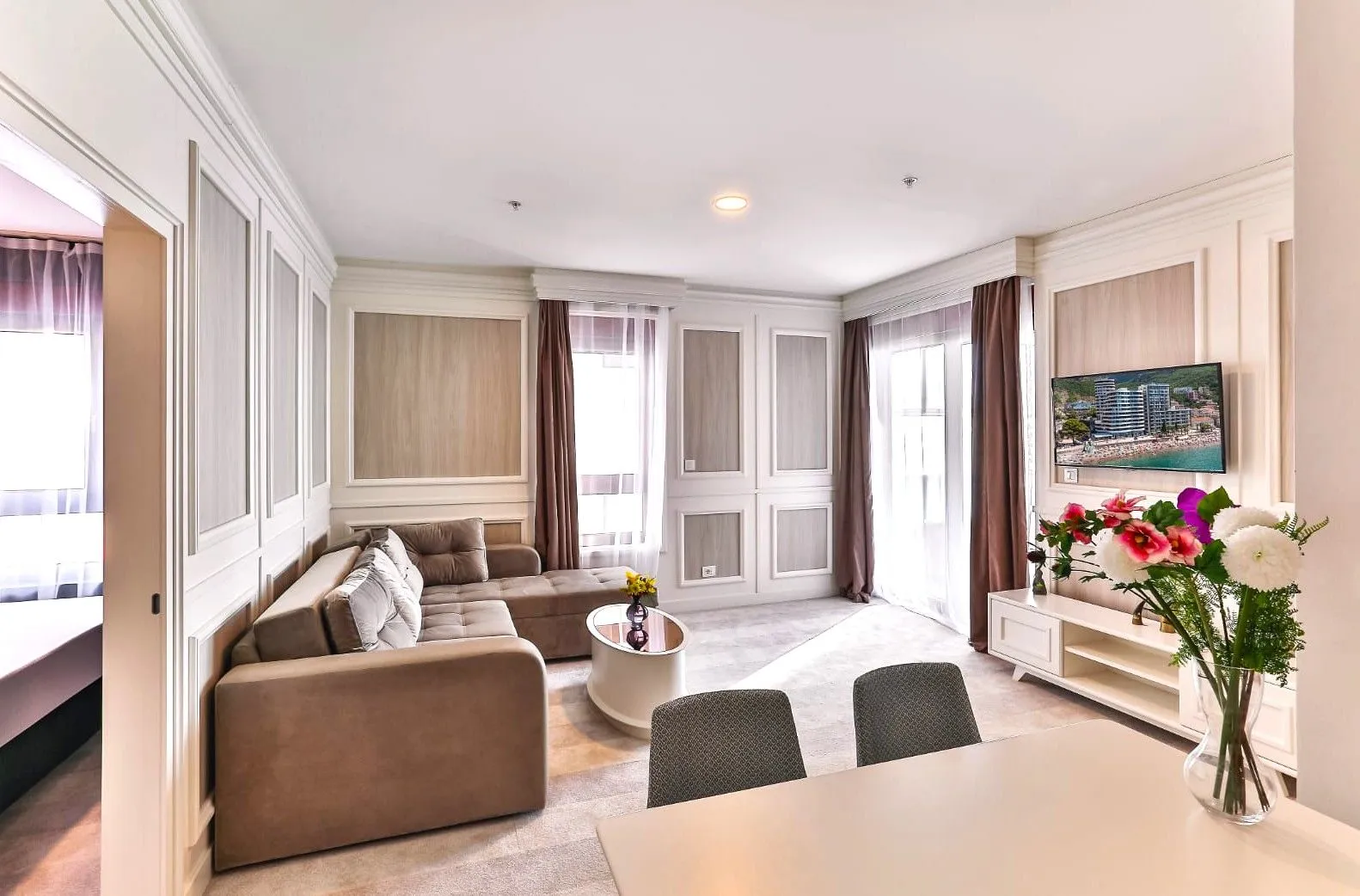 Izdavanje, jednosoban stan, 70m², Rafailovići, Budva