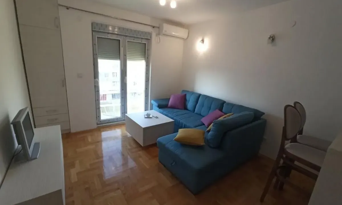 Rent, apartment, 40m², Stari Aerodrom, Podgorica