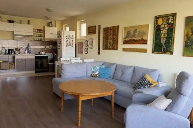 Prodaja, trosoban stan, 77m², Zvezdara Sve Podlokacije, Beograd