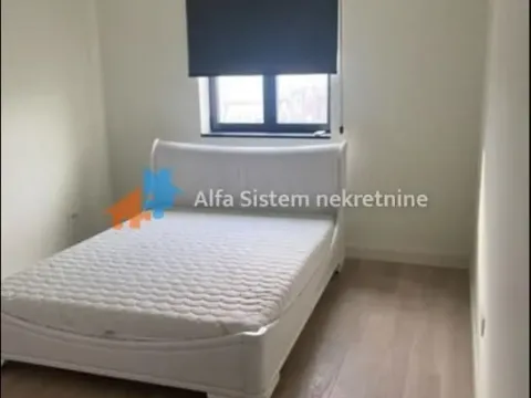 Izdavanje, trosoban stan, 73m², Savski Venac, Beograd - image 4