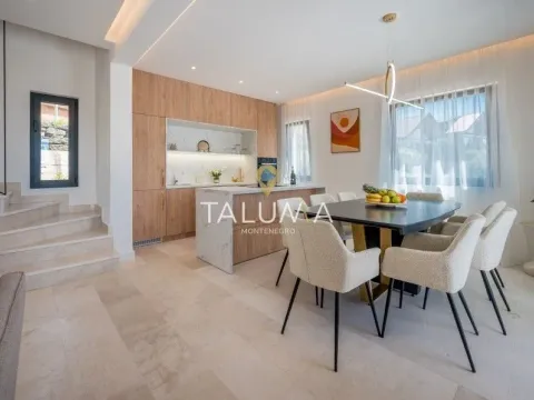 Sale, house, 250m², Mrčevac, Tivat - image 12