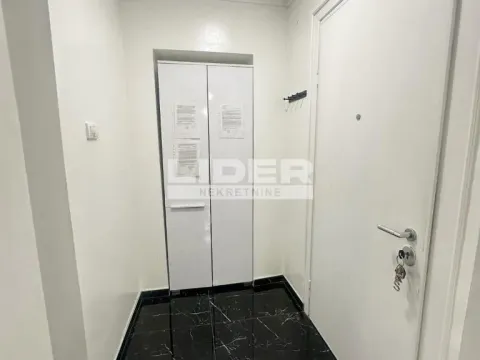 Sale, two bedroom apartment, 50m², Skadarlija, Beograd - image 11