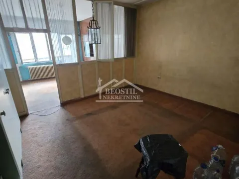 Prodaja, trosoban stan, 73m², Topličin venac, Beograd - image 2