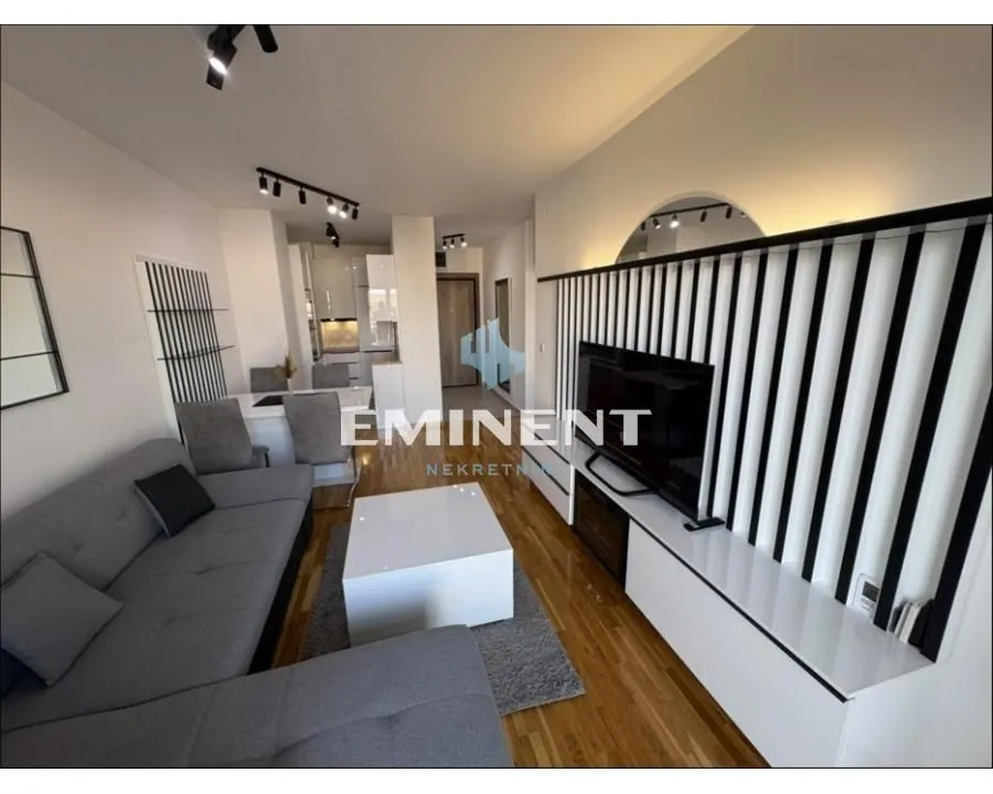 Rent, two bedroom apartment, 52m², Hala Pionir, Palilula Sve Podlokacije