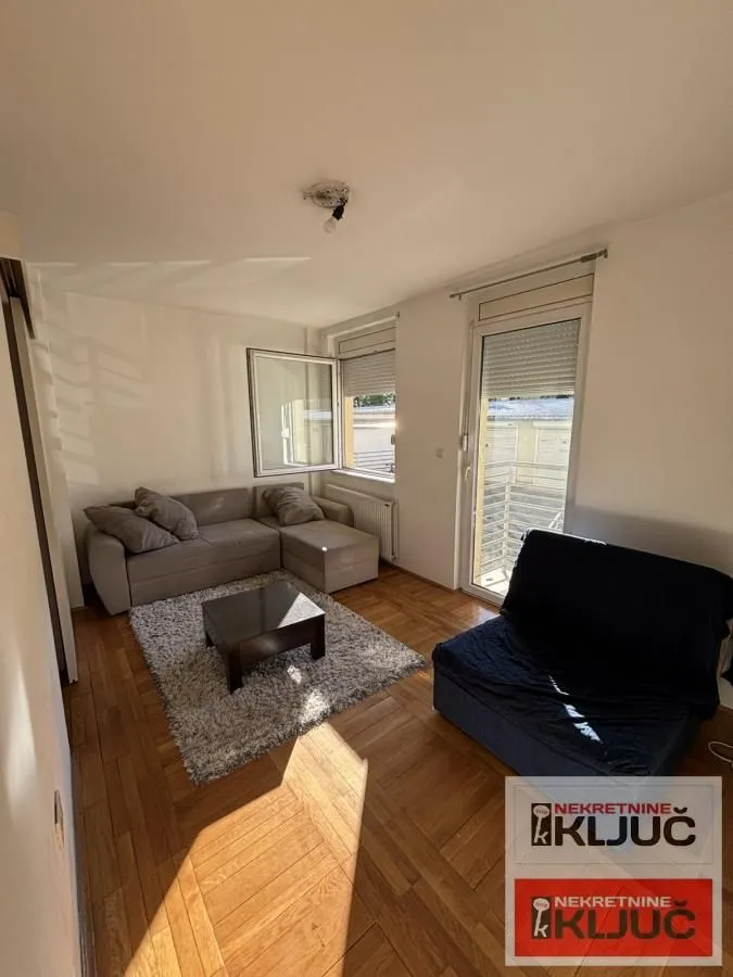 Izdavanje, jednosoban stan, 41m², Grbavica, Novi Sad Sve Podlokacije