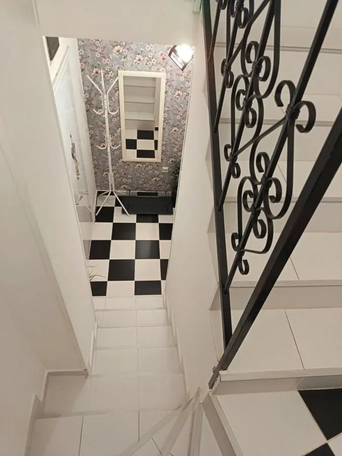 Prodaja, dvosoban stan, 61m², Cara Dušana, Novi Sad Sve Podlokacije