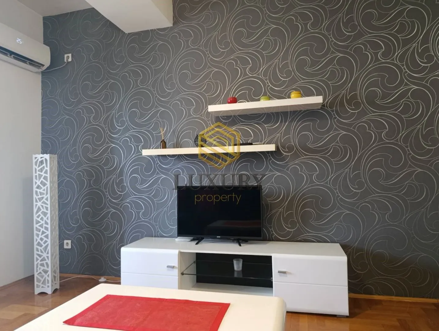 Rent, studio apartment, 36m², City Kvart, Podgorica