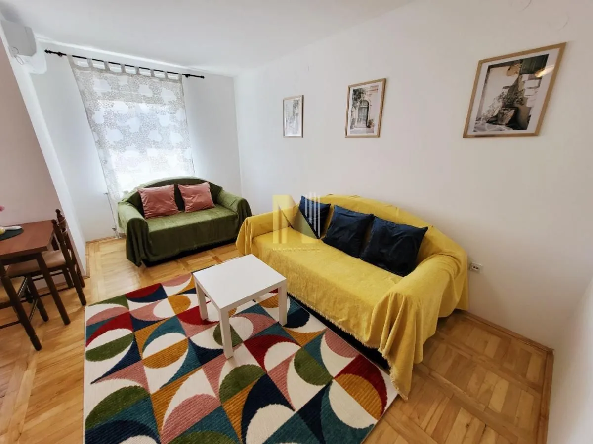 Izdavanje, garsonjera, 29m², Salajka, Novi Sad Sve Podlokacije