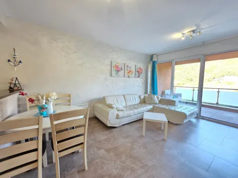 Prodaja, dvosoban stan, 68m², Bečići, Budva - image 1