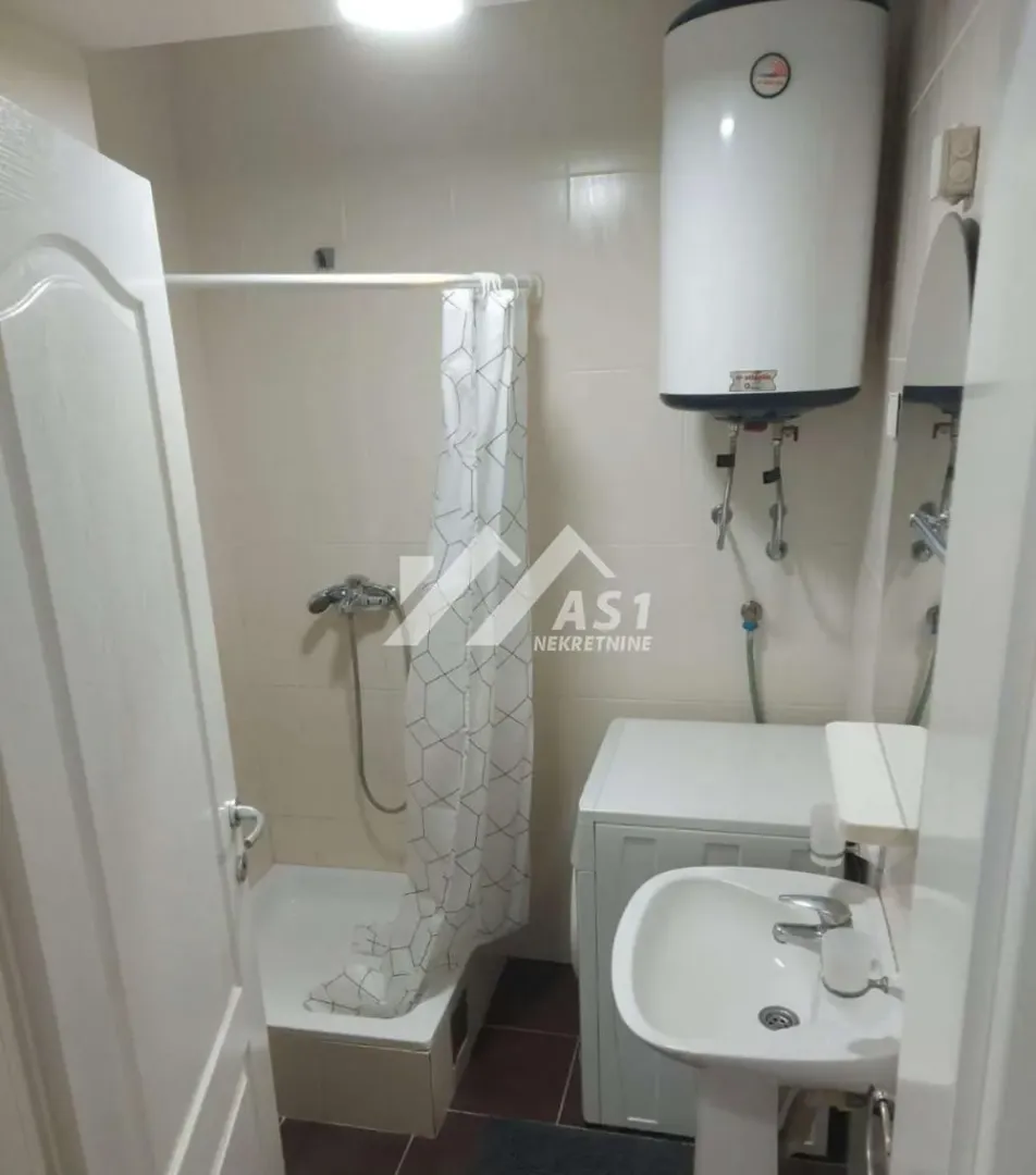 Rent, one bedroom apartment, 38m², Grbavica, Novi Sad Sve Podlokacije