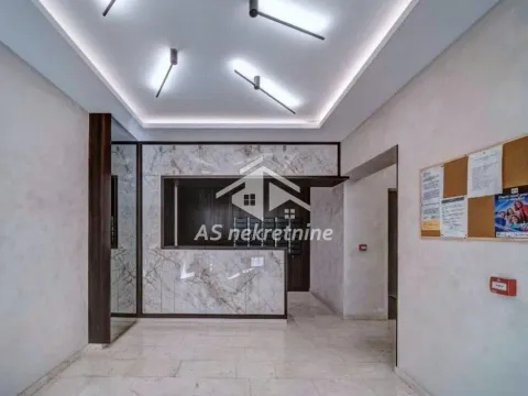 Prodaja, četvorosoban stan, 197m², Južni Bulevar, Vračar Sve Podlokacije - image 12