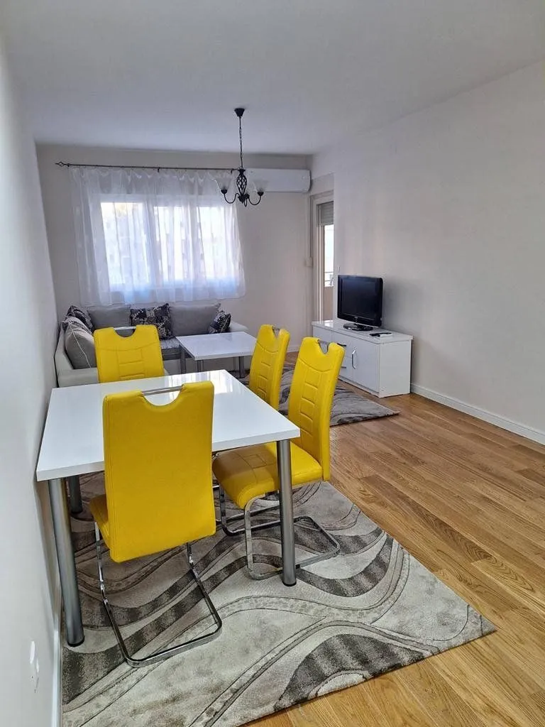 Rent, one bedroom apartment, 55m², Central Point, Podgorica