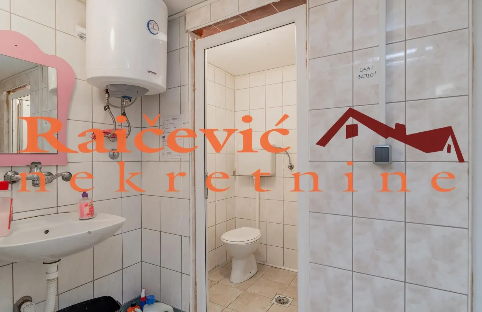 Sale, office space, 315m², Vojvode Vlahovica, Beograd