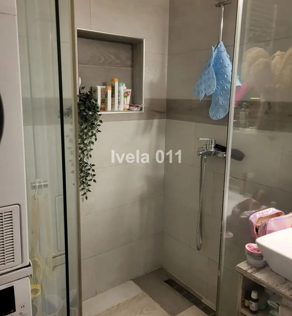 Sale, three bedroom apartment, 83m², Uciteljsko Naselje, Zvezdara Sve Podlokacije