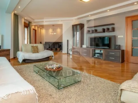 Sale, three bedroom apartment, 140m², Preko Morače, Podgorica - image 4