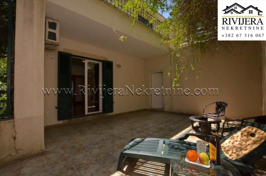 Sale, two bedroom apartment, 229m², Savina, Herceg Novi