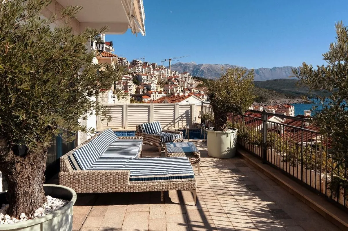 Rent, house, 115m², Luštica Bay, Tivat