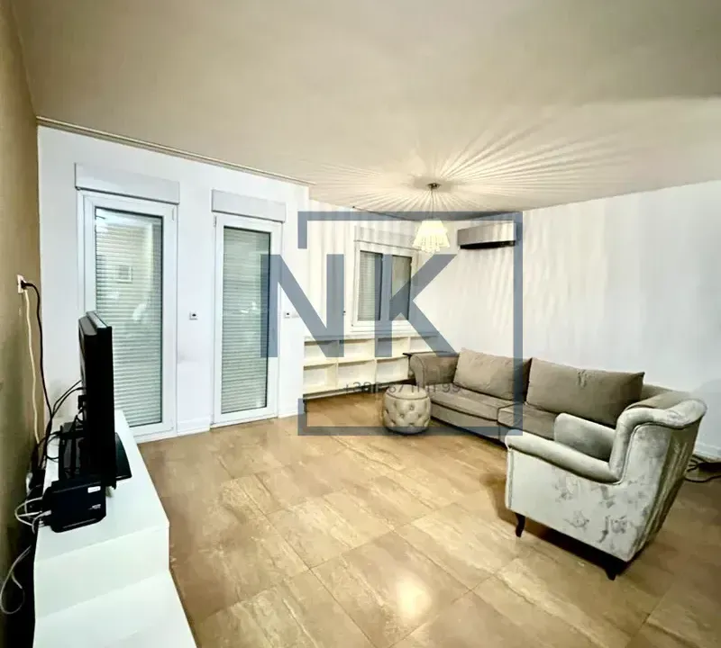 Izdavanje, jednosoban stan, 64m², City Kvart, Podgorica