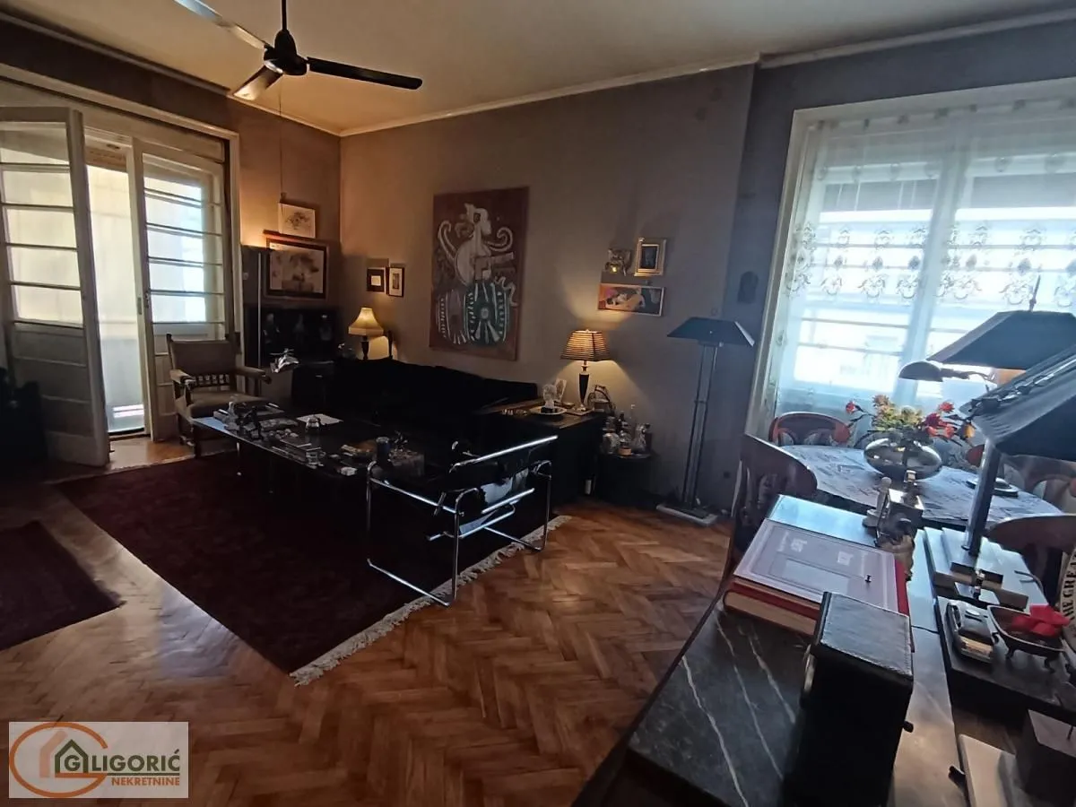 Prodaja, trosoban stan, 90m², Stari Grad, Beograd