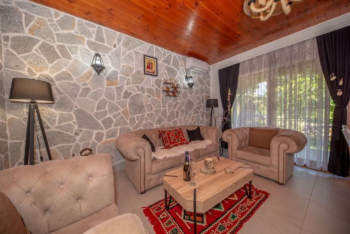 Prodaja, kuća, 90m², Virpazar, Bar