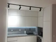 Izdavanje, jednosoban stan, 48m², New City, Podgorica - image 10