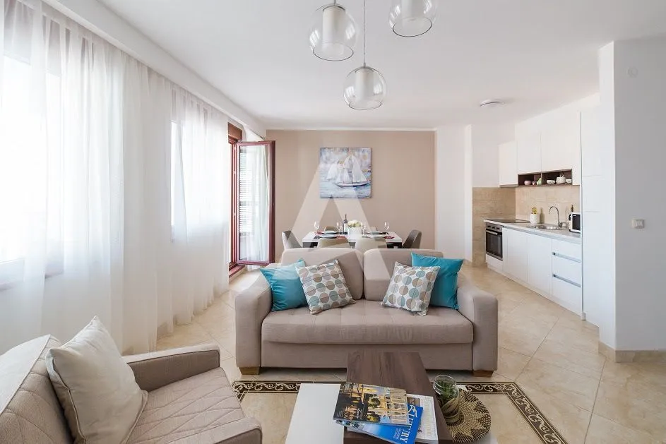 Prodaja, jednosoban stan, 72m², Bečići, Budva