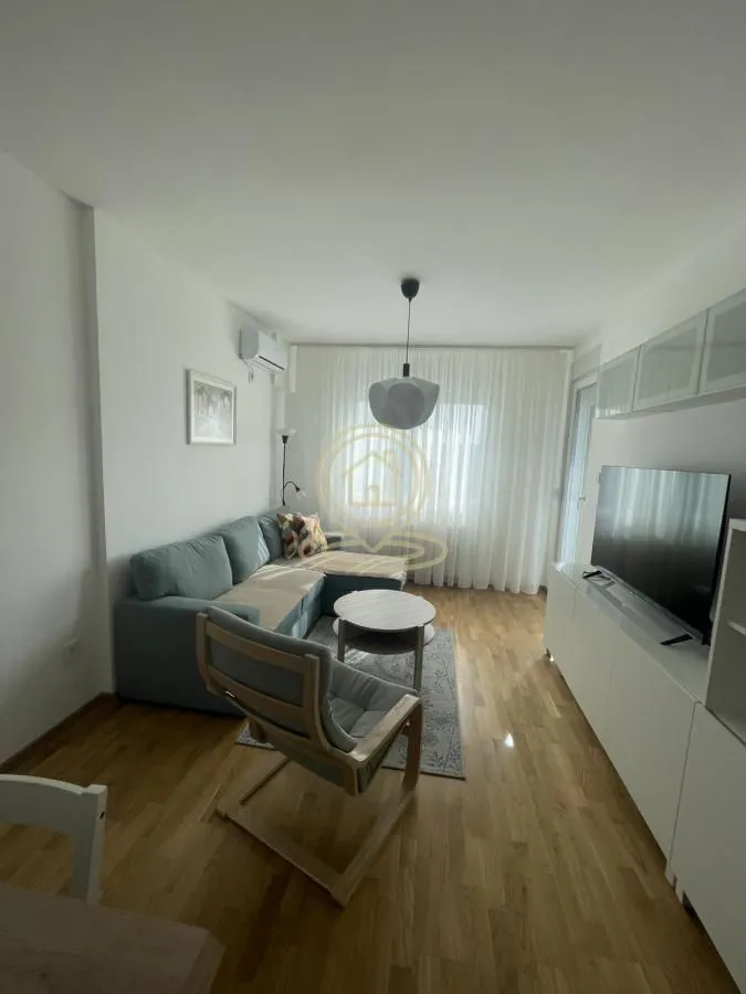 Izdavanje, dvosoban stan, 48m², Avijatičarsko naselje, Novi Sad Sve Podlokacije