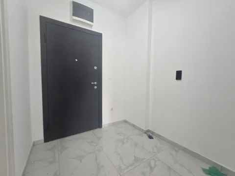 Sale, one bedroom apartment, 43m², Stari Aerodrom, Podgorica - image 12