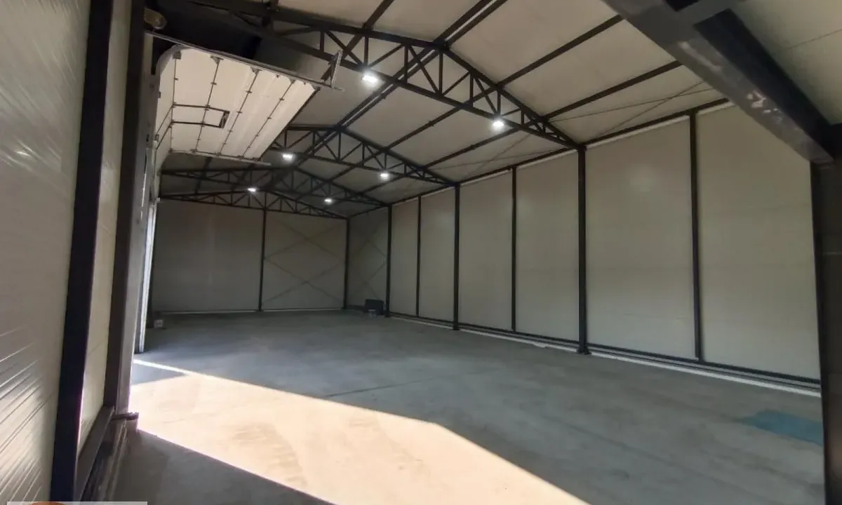 Rent, office space, 261m², Borča 1, Borča Sve Podlokacije