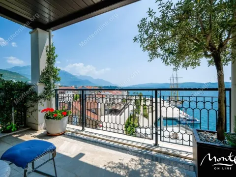 Prodaja, dvosoban stan, 136m², Porto Montenegro, Tivat - image 1