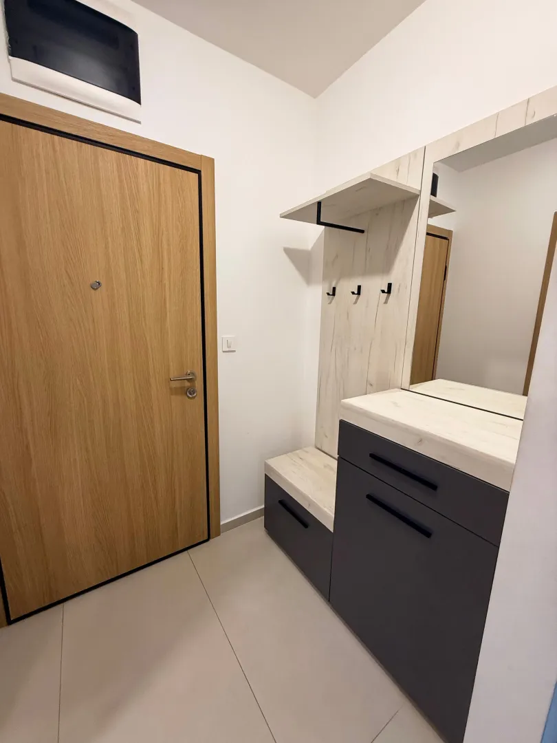 Izdavanje, jednosoban stan, 45m², City Kvart, Podgorica