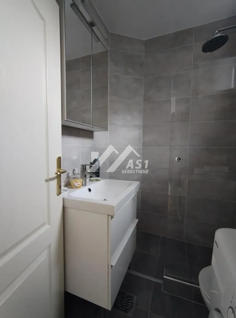 Izdavanje, dvosoban stan, 50m², Novi Sad Sve Podlokacije, Novi Sad