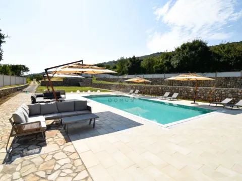 Prodaja, kuća, 250m², Podgorica, Crna Gora - image 10