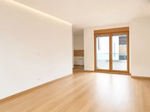 Sale, three bedroom apartment, 75m², Novi Beograd Blok 65, Novi Beograd Sve Podlokacije - image 2